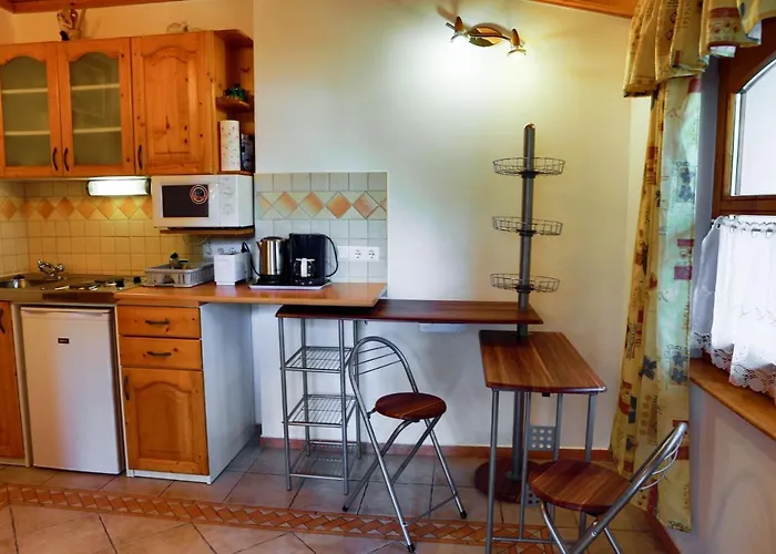 Napocska Nyaralohaz * Balatonmáriafürdő